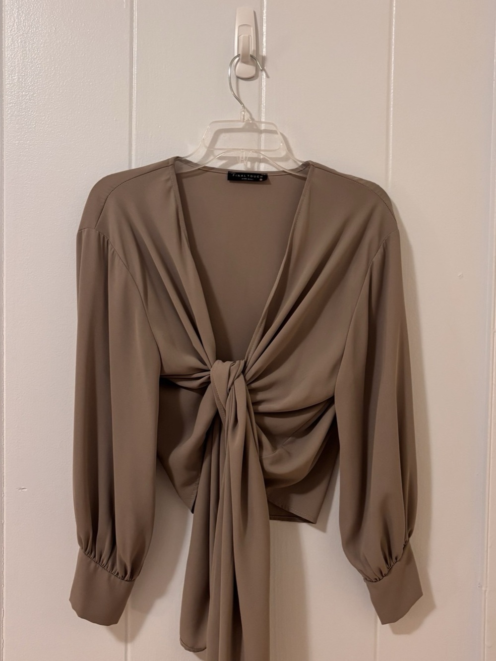 Final Touch Tie Front Long Sleeve Blouse in Brown Small Like New